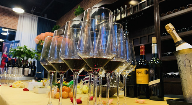 做葡萄酒加盟生意要怎么入手 做葡萄酒加盟生意要怎么入手